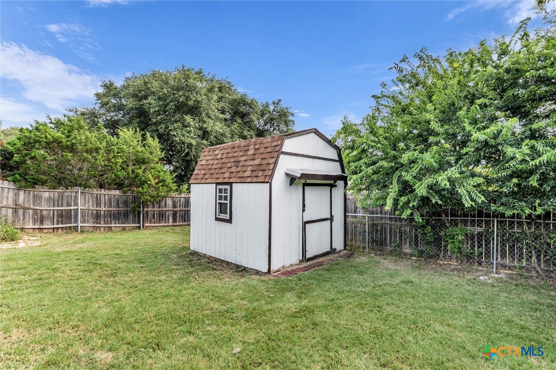 7 Market Loop Property Photo 24