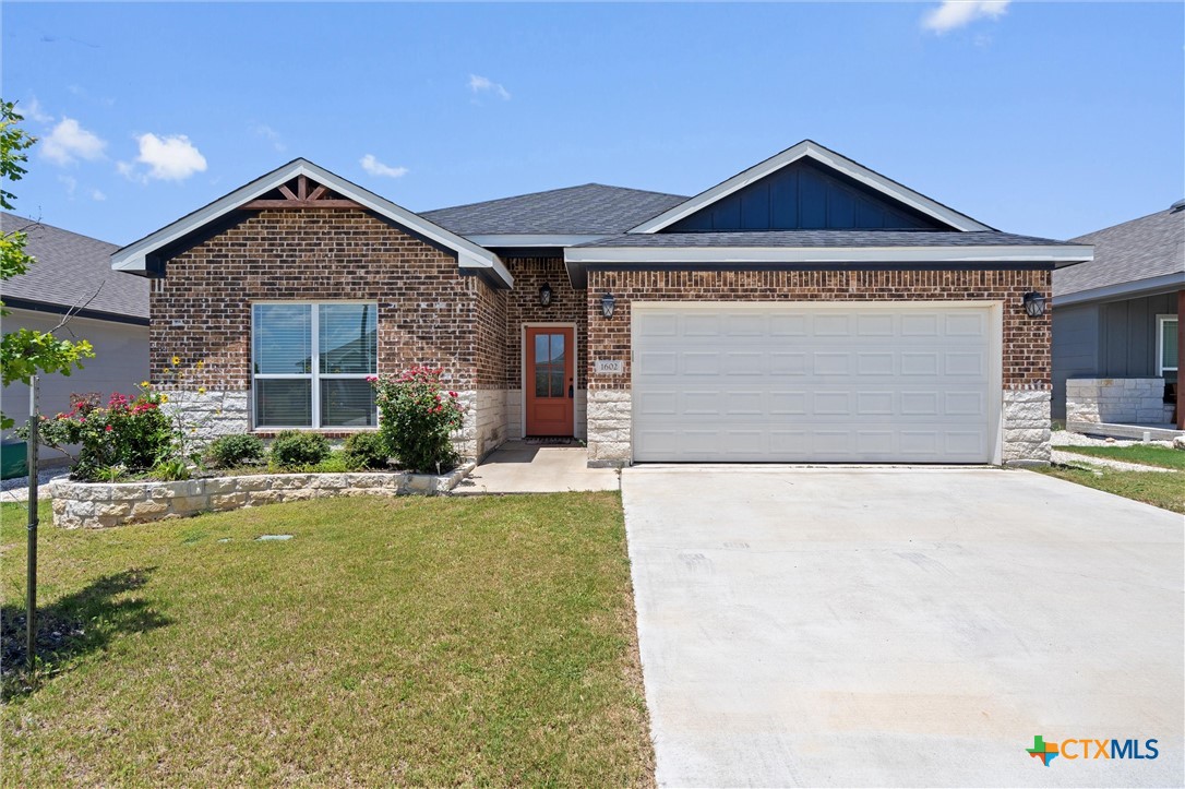 1602 Flatland Trail Property Photo 1