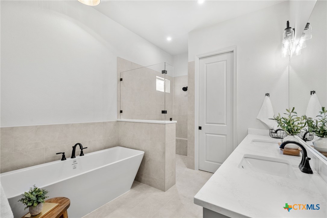 1112 Fairfax Drive Property Photo 26