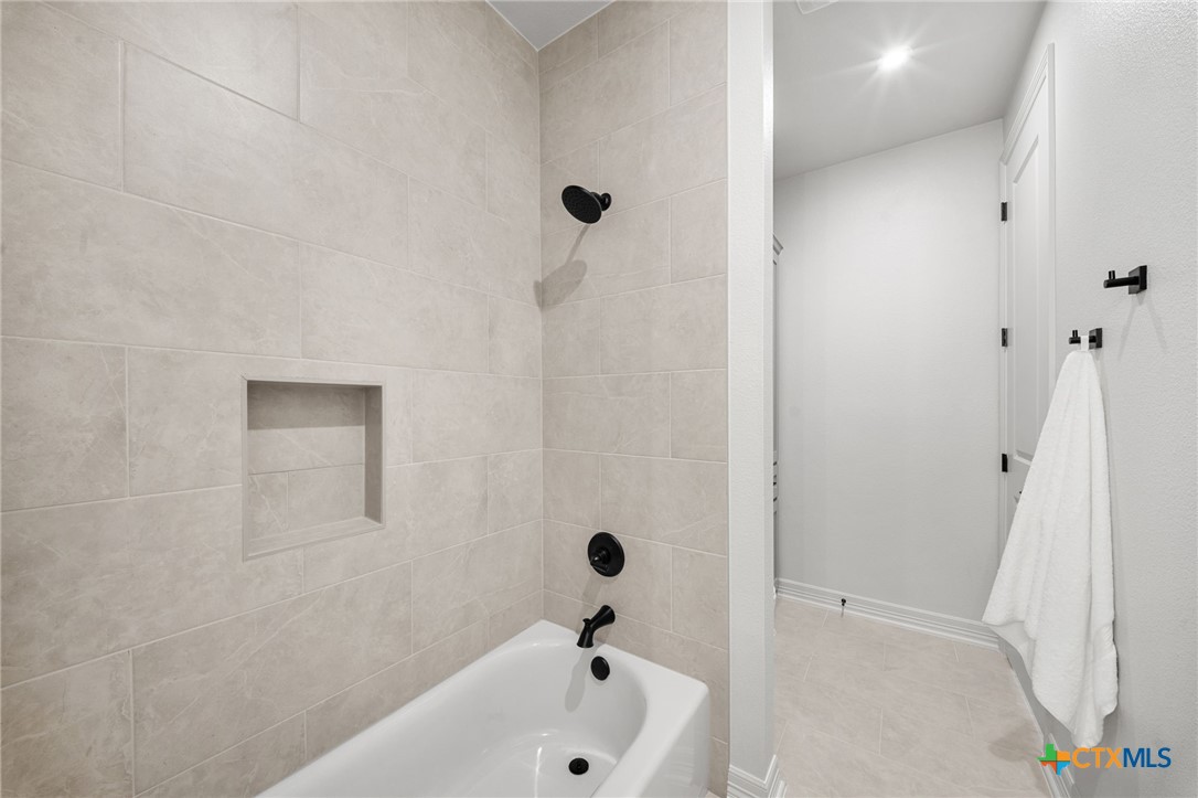 1112 Fairfax Drive Property Photo 35