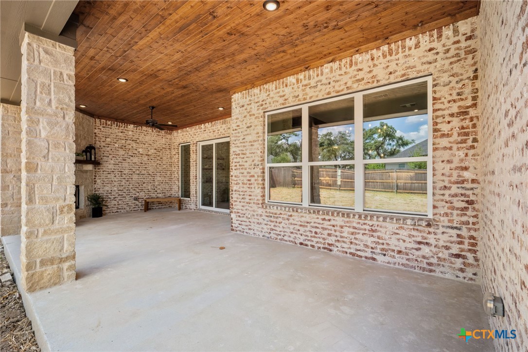 1112 Fairfax Drive Property Photo 40