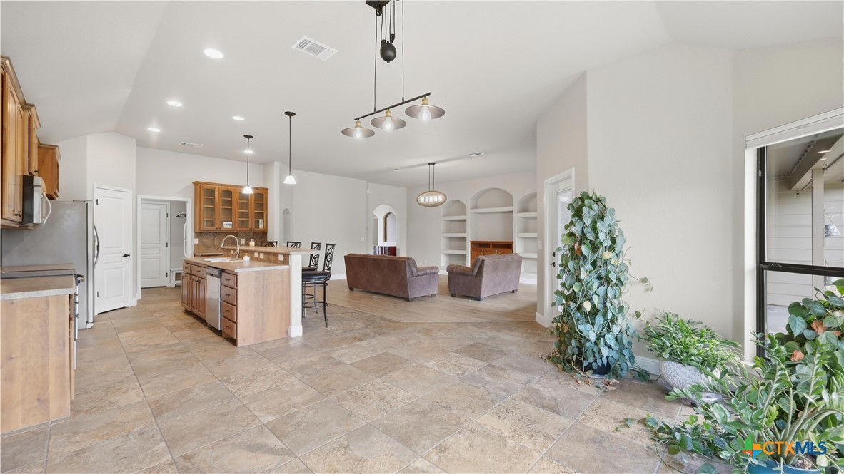 2262 Sun Chase Boulevard Property Photo 12