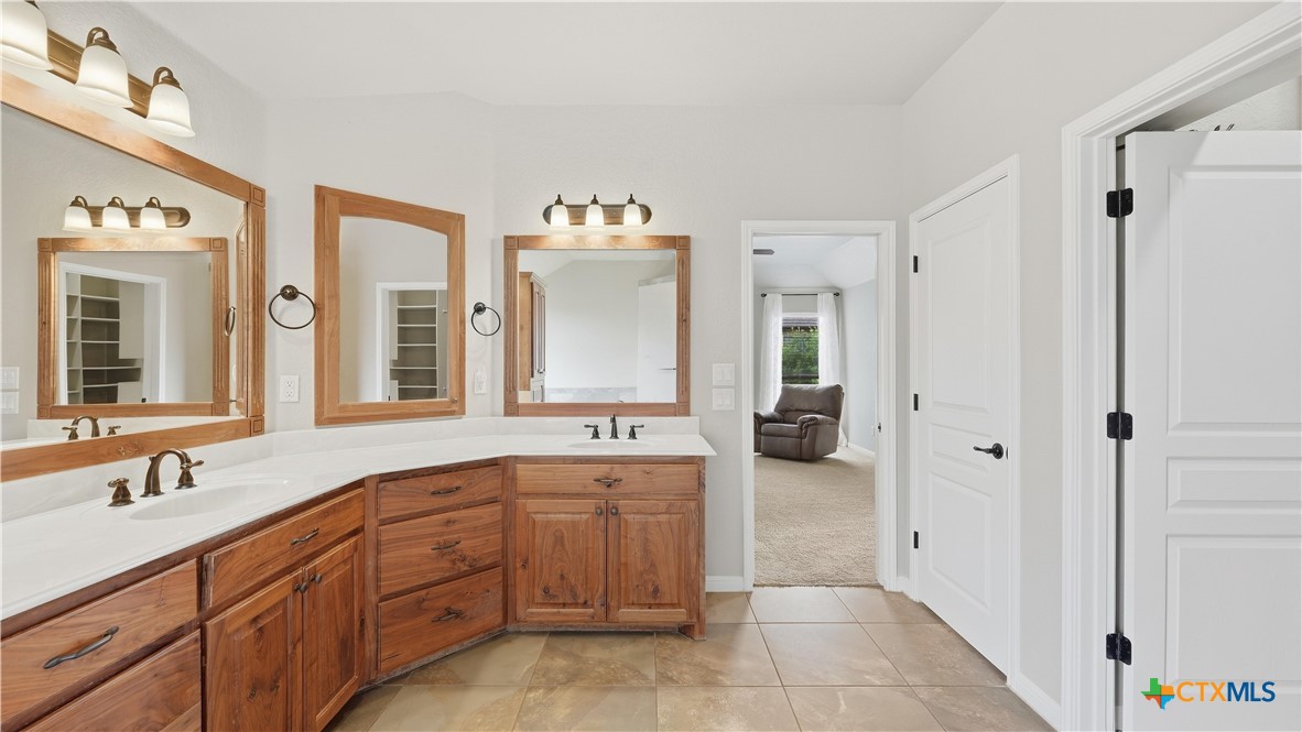 2262 Sun Chase Boulevard Property Photo 24