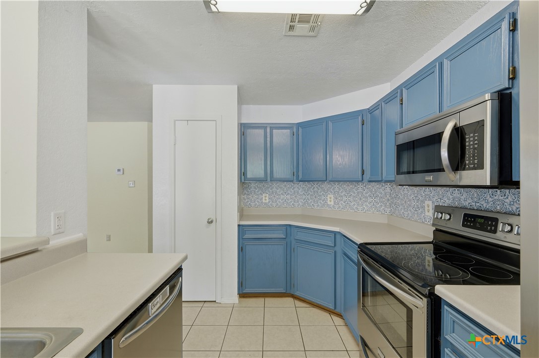 213 W Anderson Avenue Property Photo 4