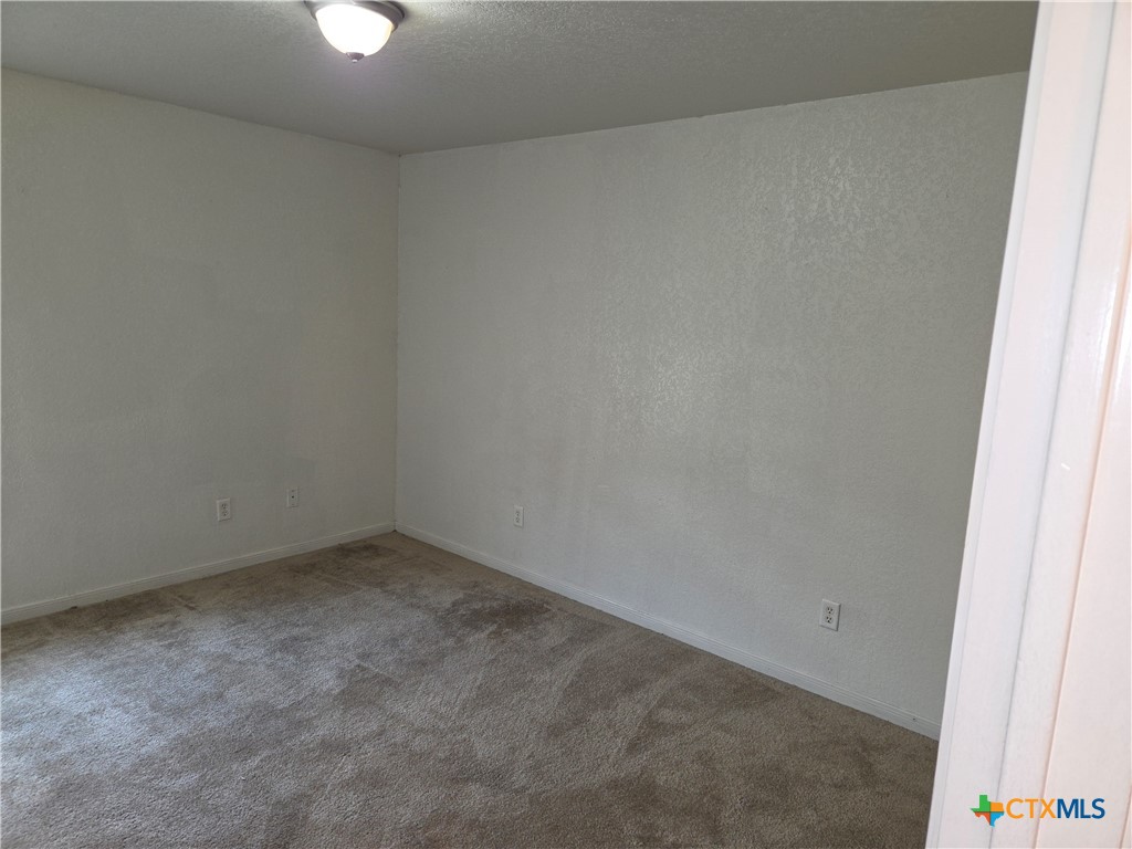 611 Olaf Drive Property Photo 8