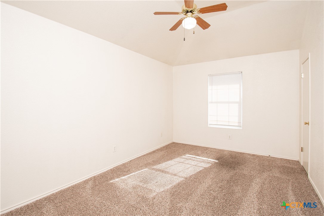 4003 Pilgram Drive D Property Photo 6
