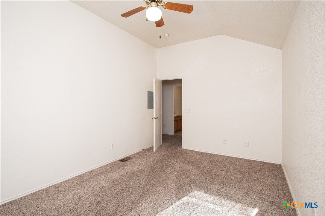 4003 Pilgram Drive D Property Photo 8