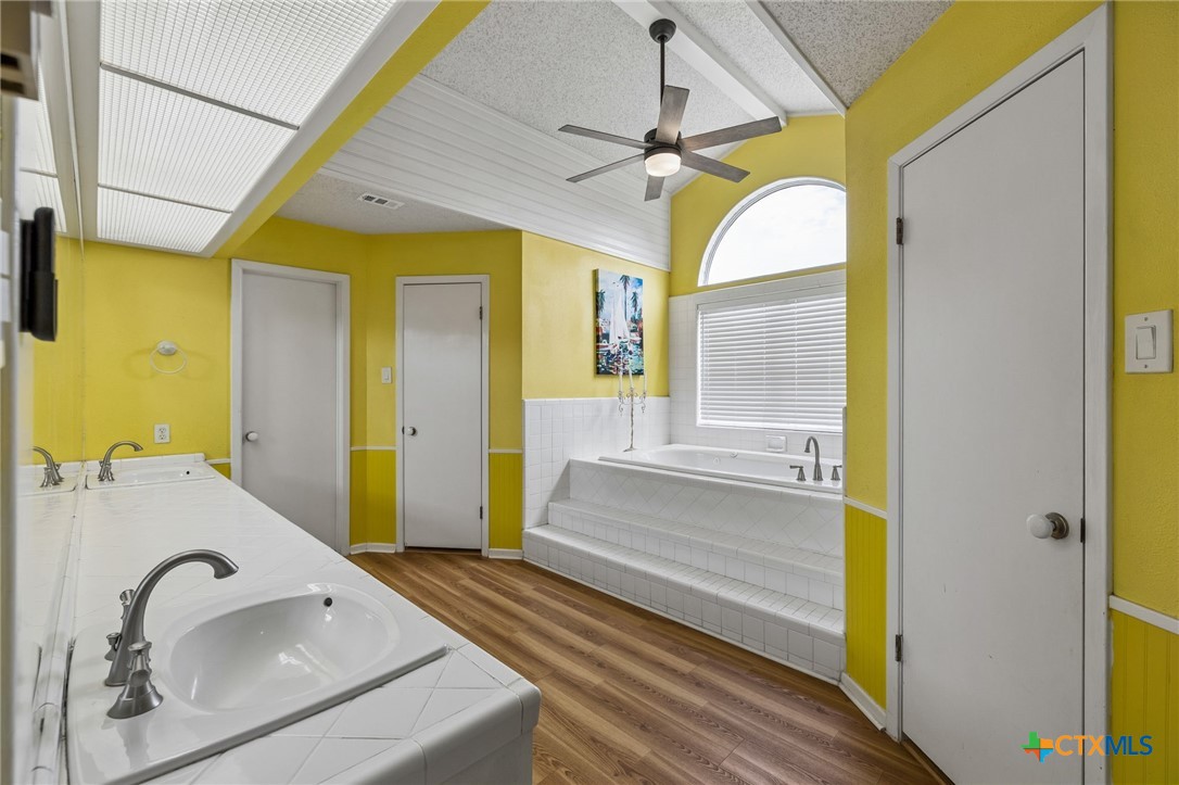 160 Lakeside Drive Property Photo 18