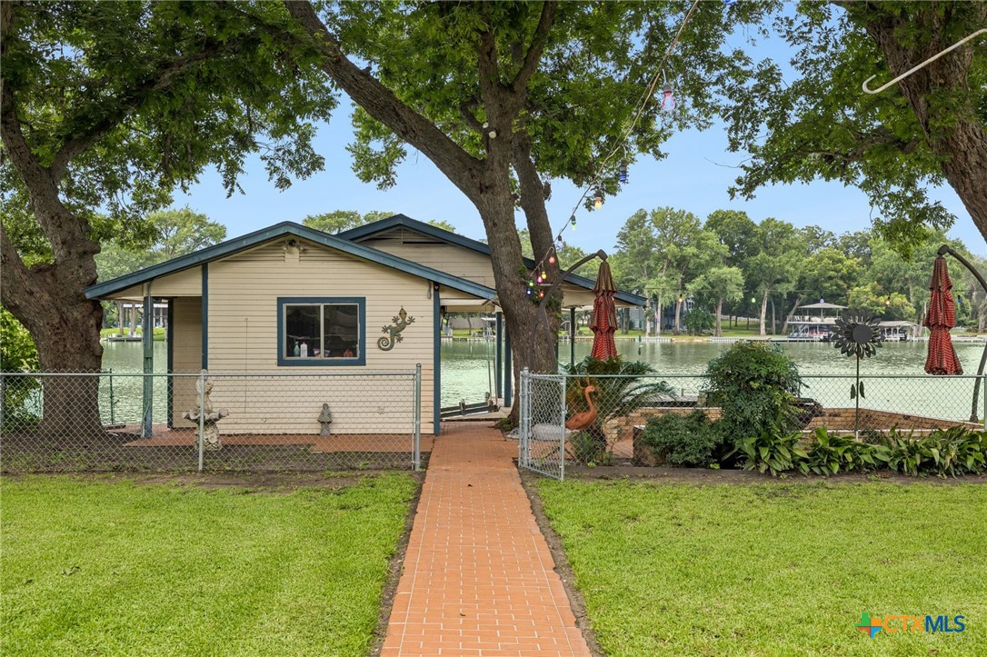160 Lakeside Drive Property Photo 28