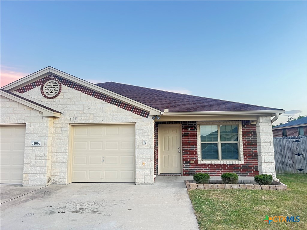 4606 Cambridge Drive B Property Photo 3