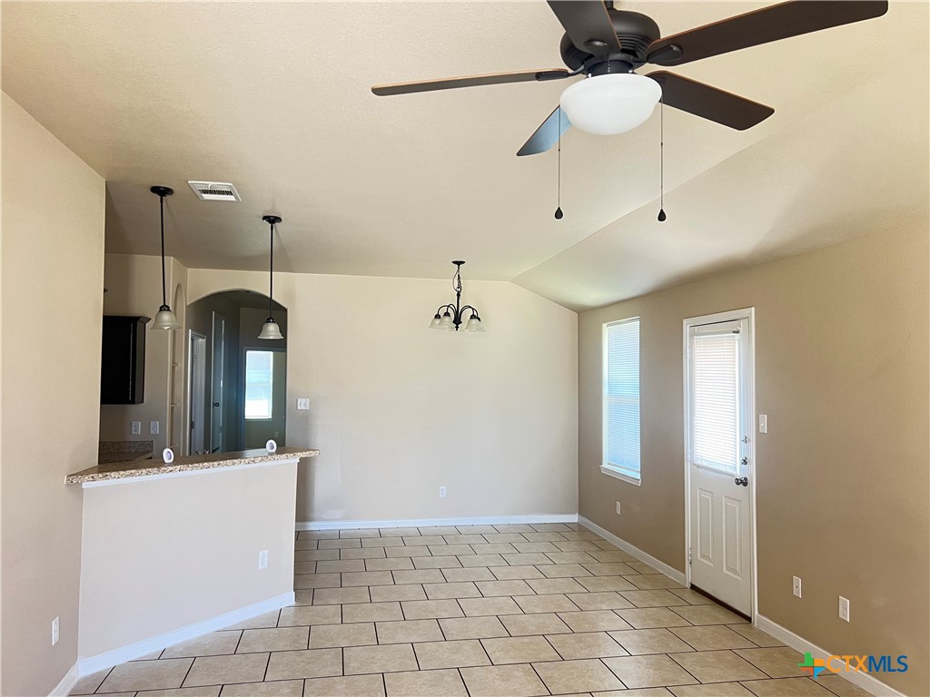 4606 Cambridge Drive B Property Photo 5