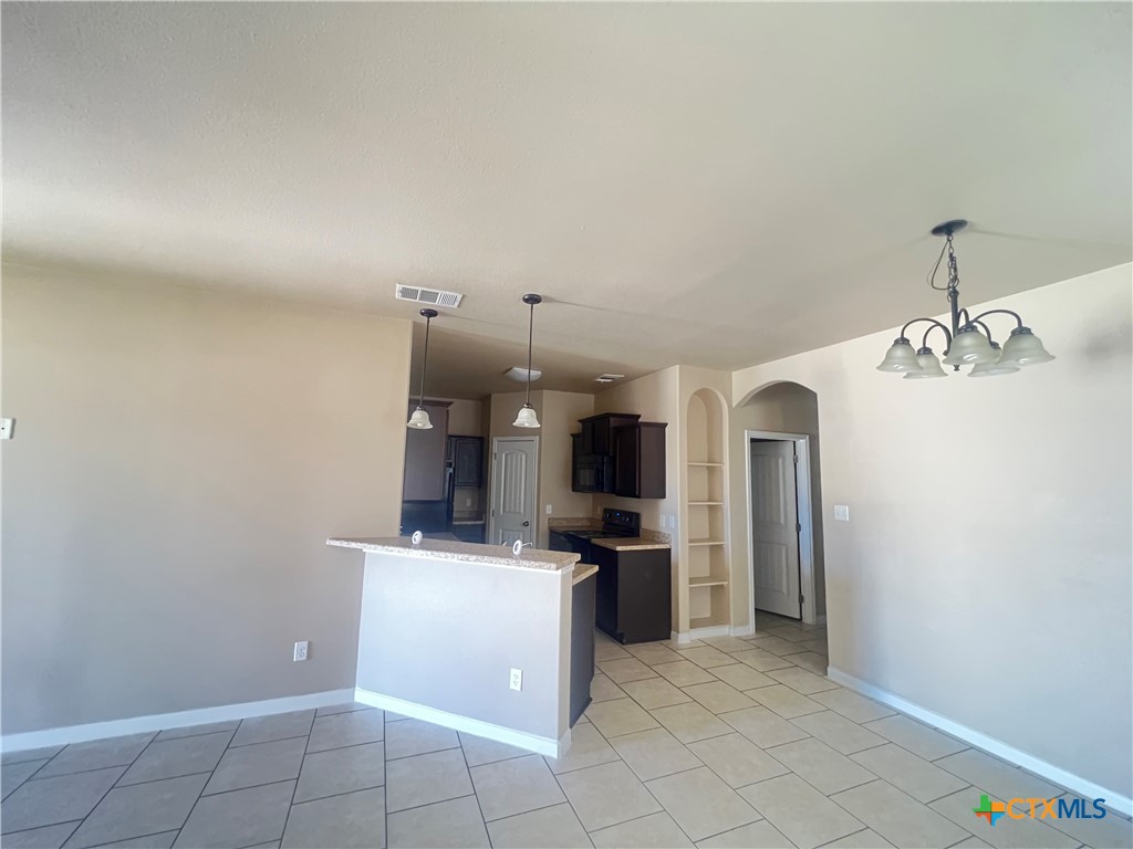 4606 Cambridge Drive B Property Photo 8