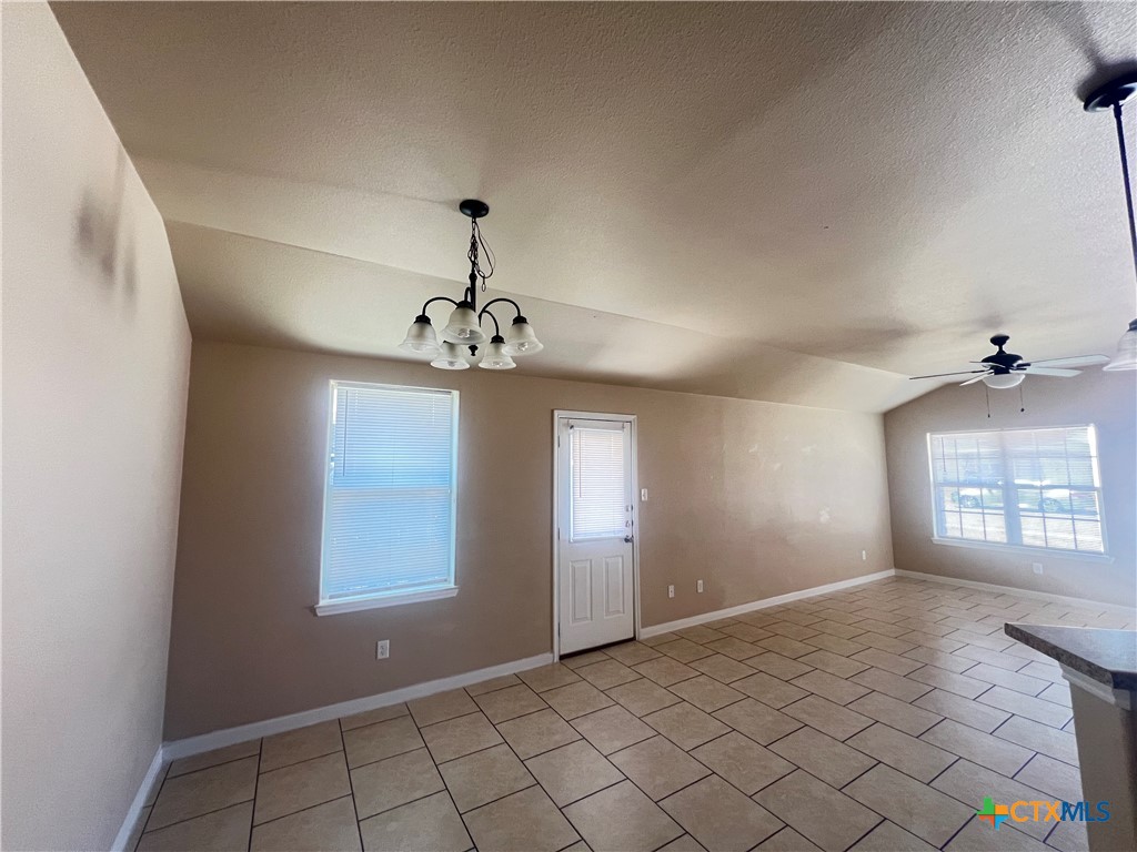 4606 Cambridge Drive B Property Photo 10