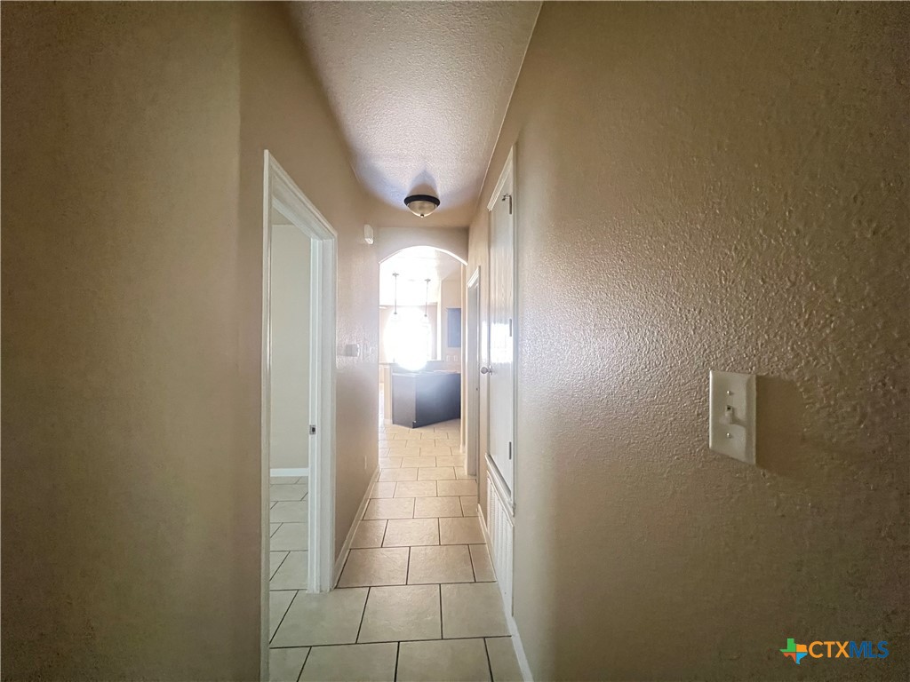 4606 Cambridge Drive B Property Photo 12