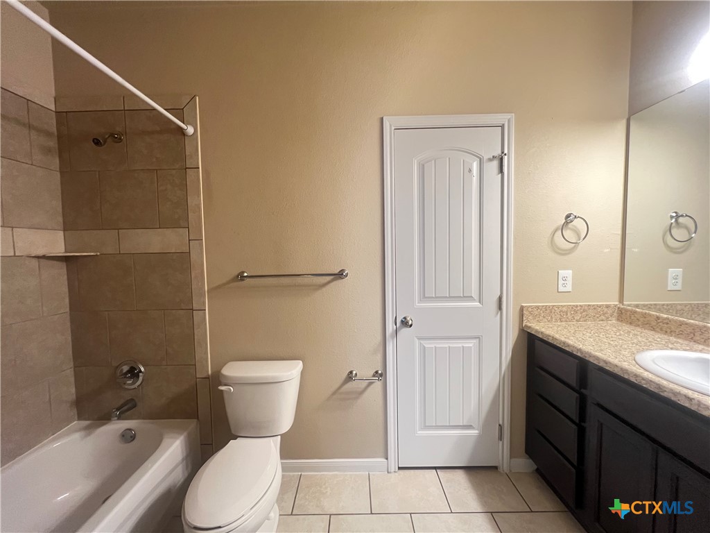 4606 Cambridge Drive B Property Photo 21