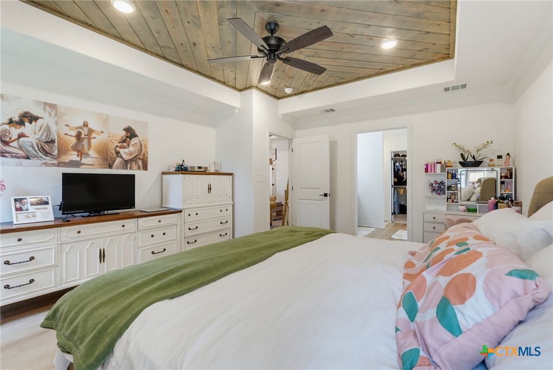425 Ridge Crest Drive Property Photo 11