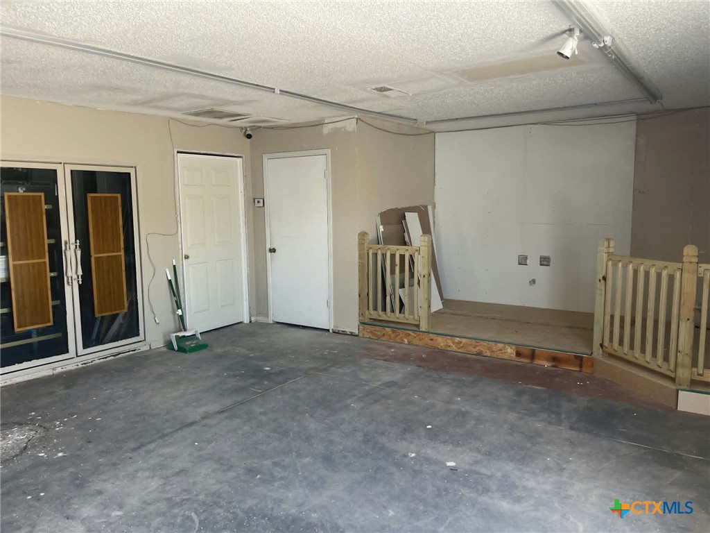 519 W Veterans Memorial Boulevard Property Photo 6