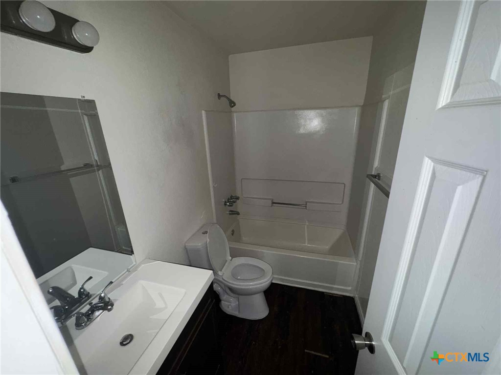 205 Erby Avenue A Property Photo 6