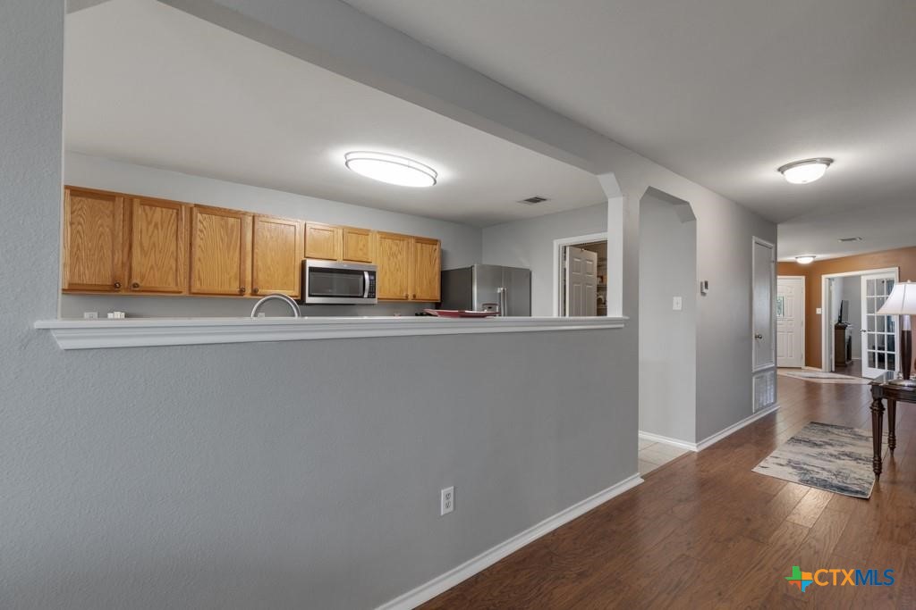 2042 Dragon Trail Property Photo 5