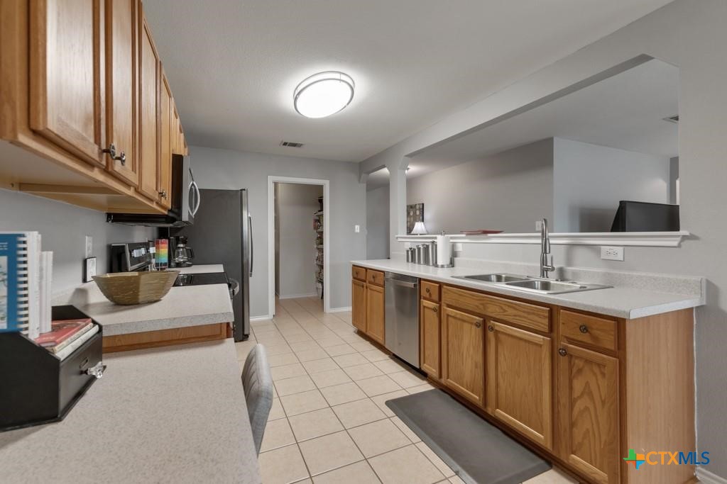 2042 Dragon Trail Property Photo 8