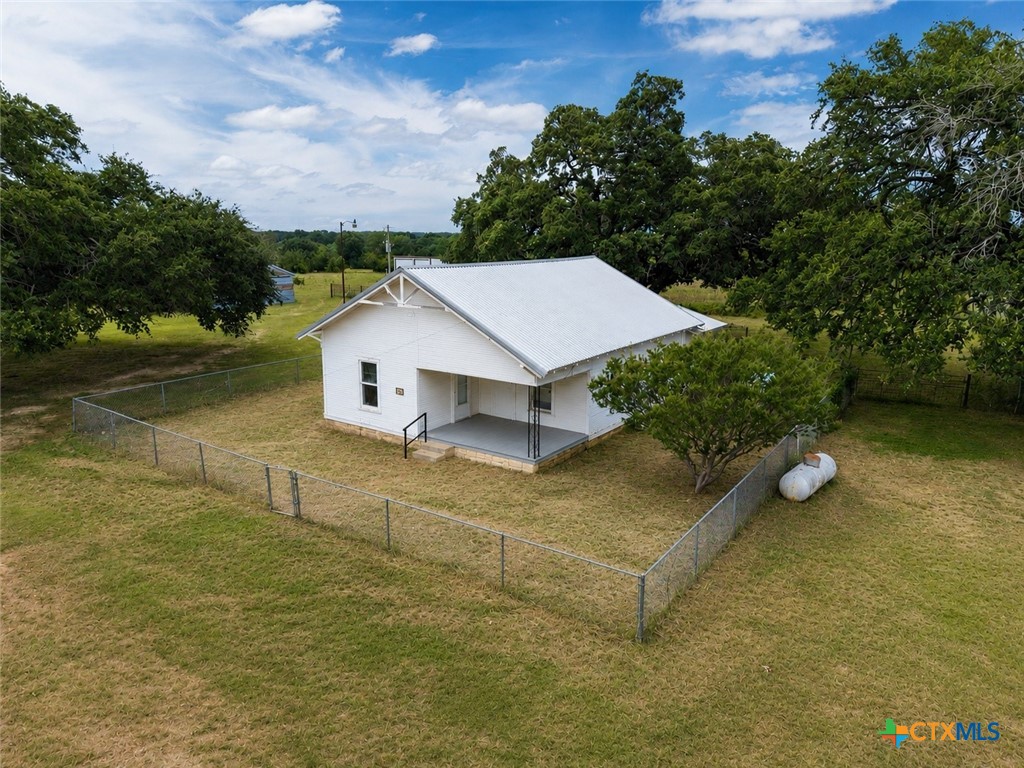 8160 Fm 2412 Property Photo 2