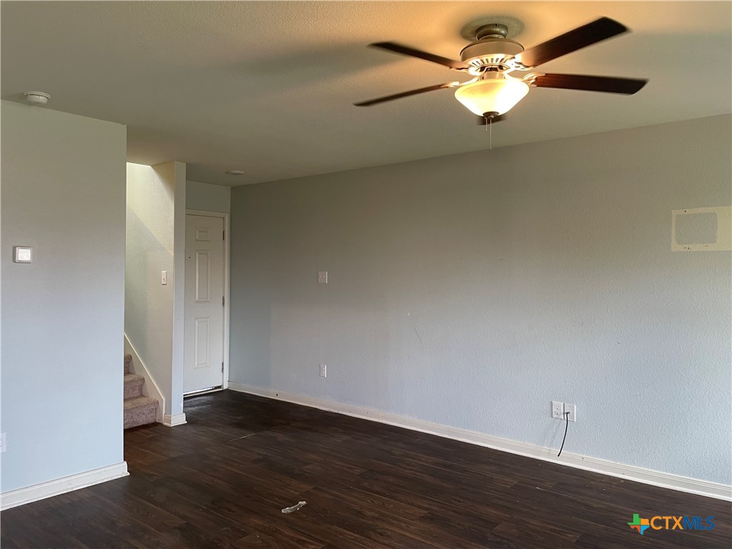 409 Wincliff Lane Property Photo 4