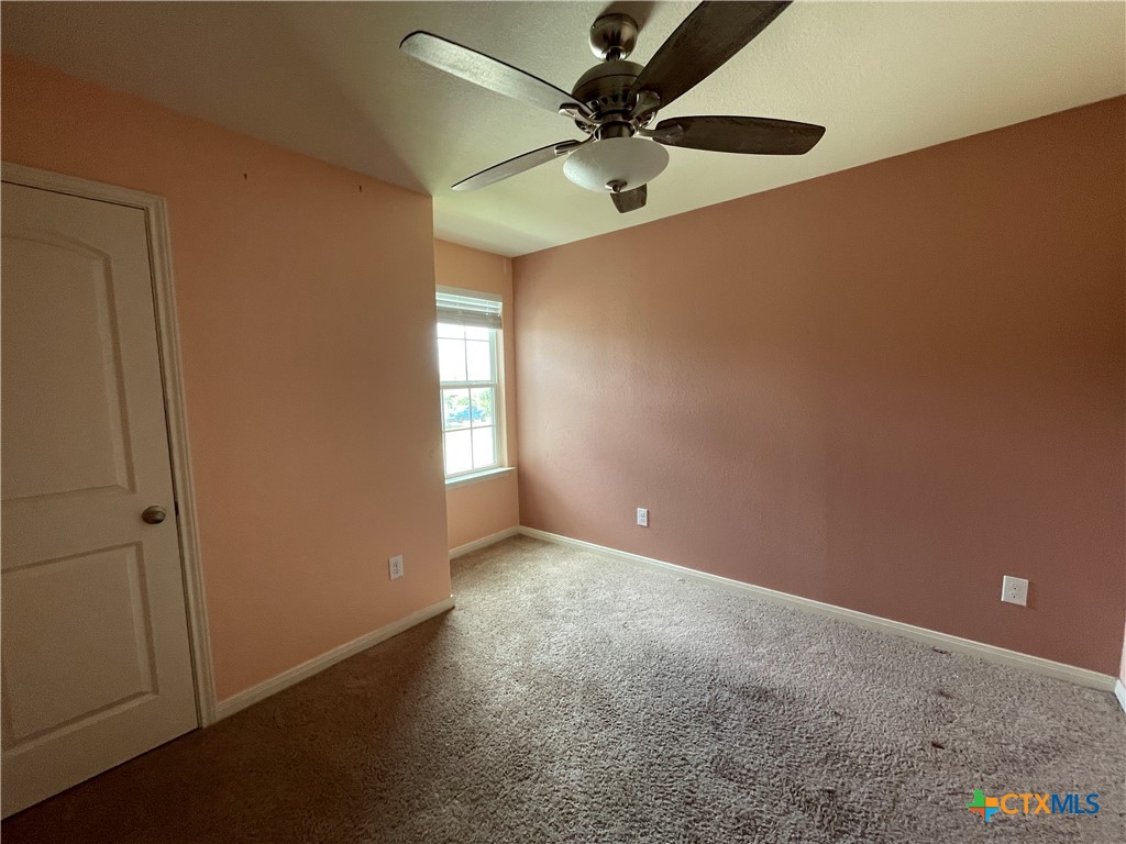 409 Wincliff Lane Property Photo 12
