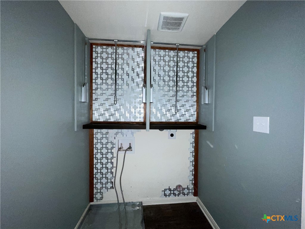 409 Wincliff Lane Property Photo 16
