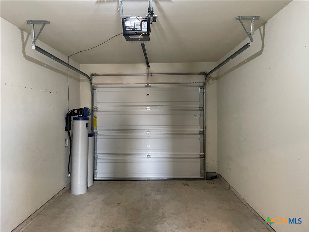 409 Wincliff Lane Property Photo 17