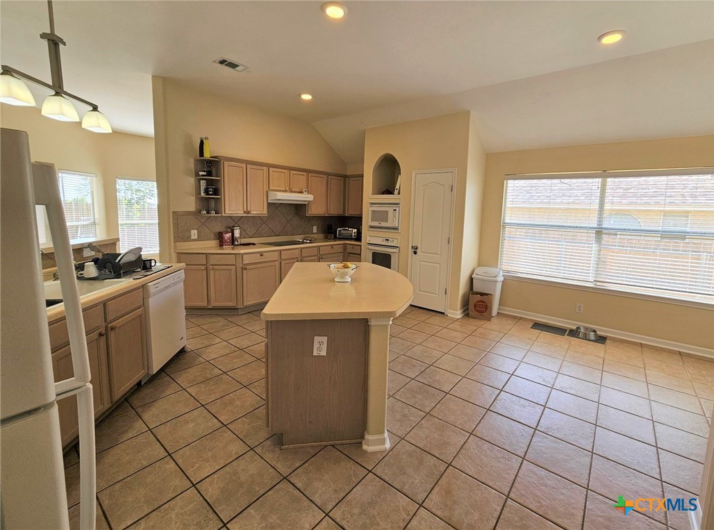 2253 N Ranch Estates Boulevard Property Photo 9