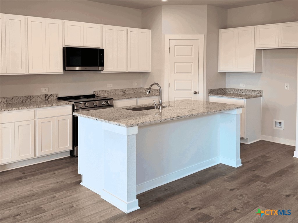 253 Firefox Way Property Photo 2