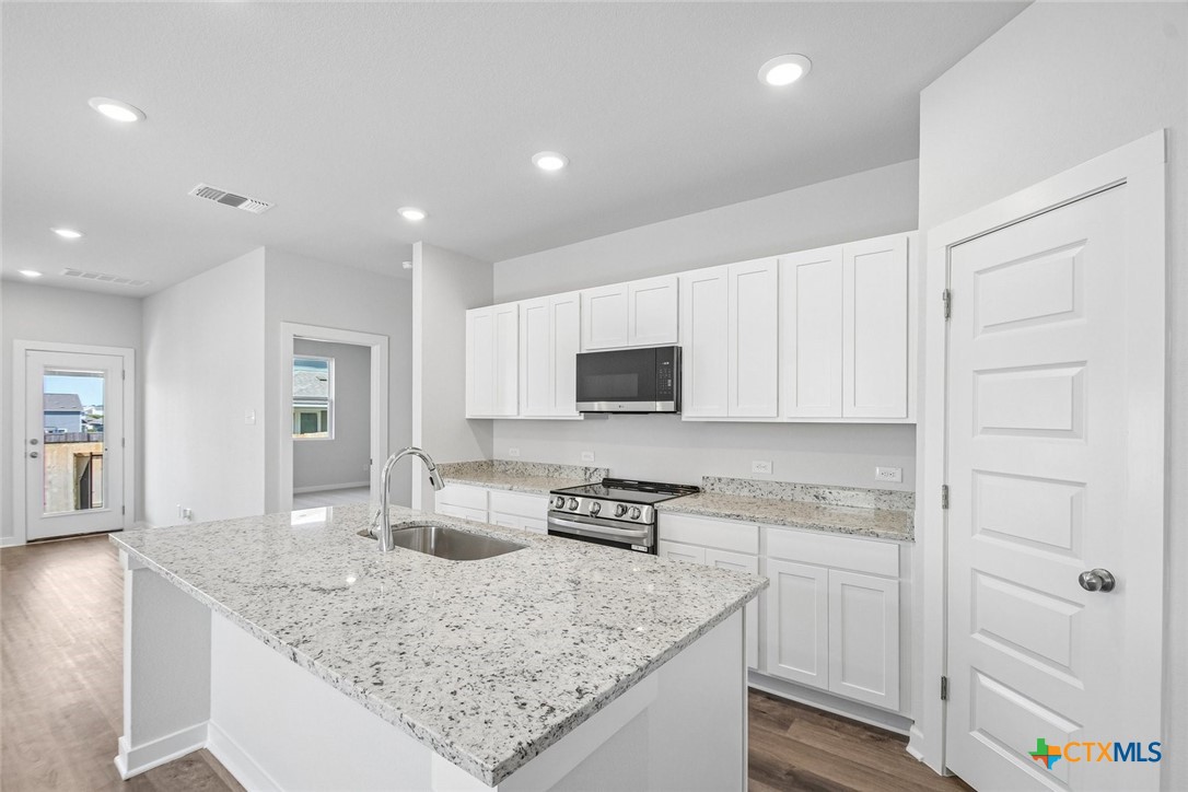 253 Firefox Way Property Photo 10