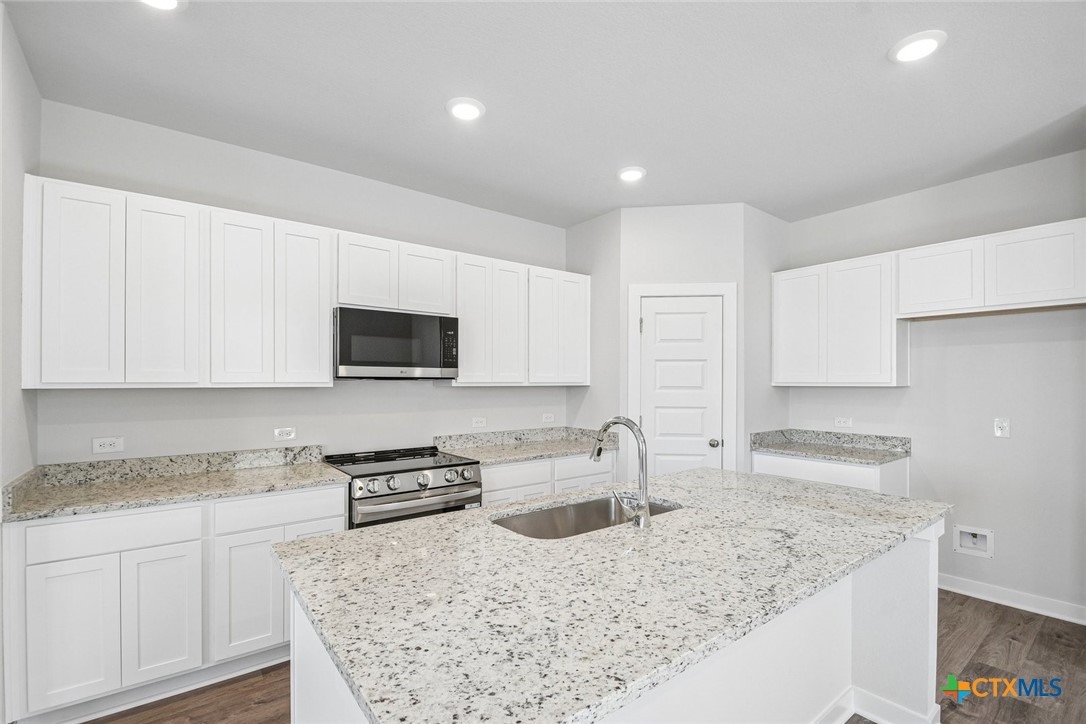 253 Firefox Way Property Photo 12