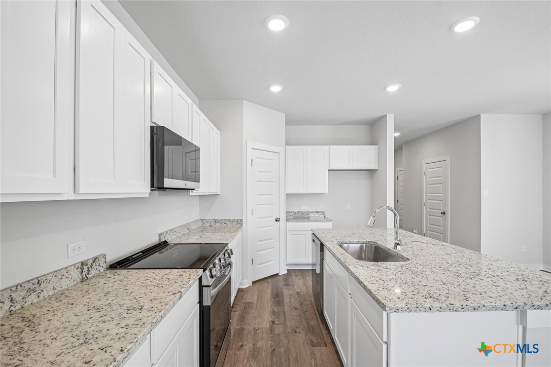 253 Firefox Way Property Photo 13