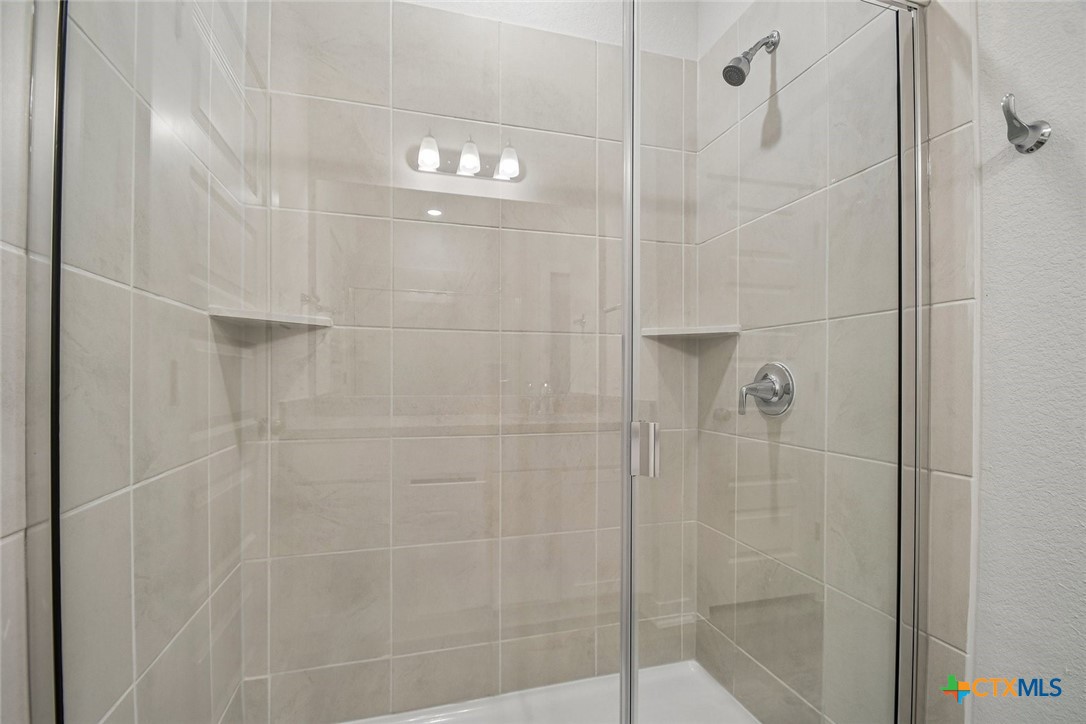 253 Firefox Way Property Photo 21