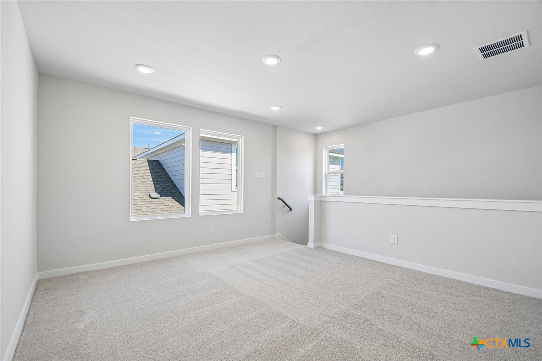 253 Firefox Way Property Photo 25