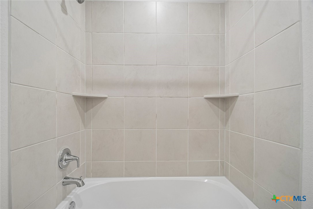 253 Firefox Way Property Photo 29