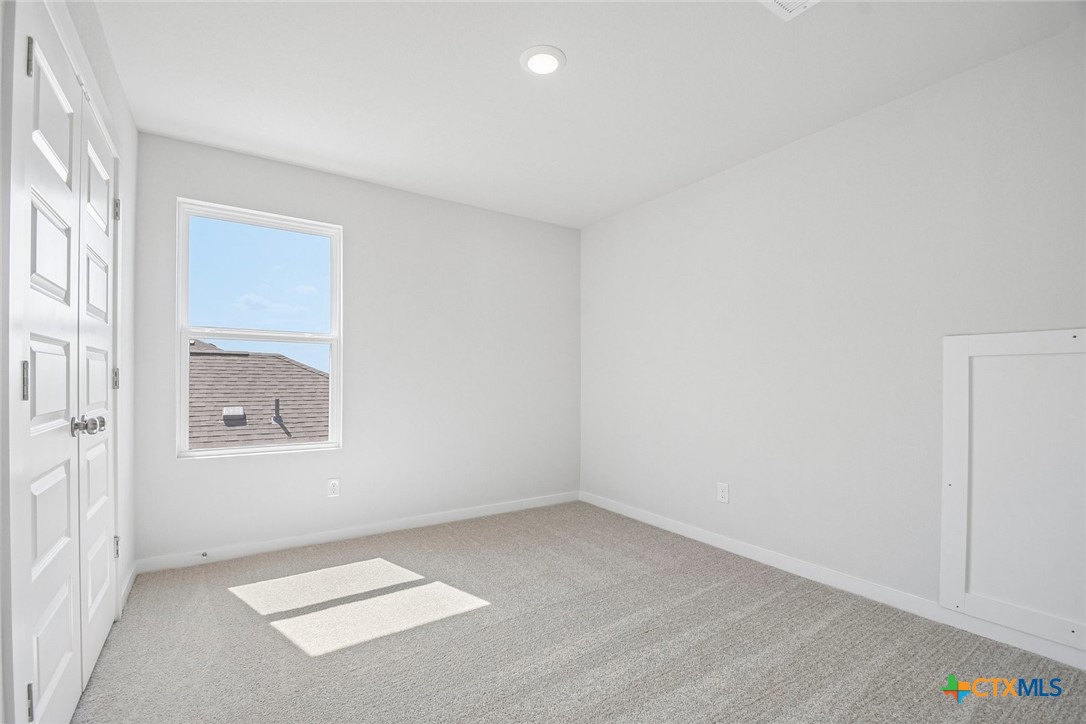 253 Firefox Way Property Photo 30
