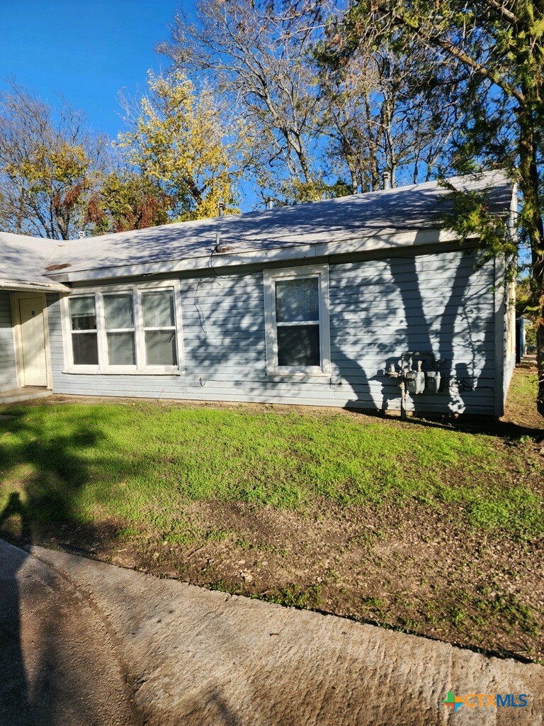 1903 Poage Avenue Property Photo 1