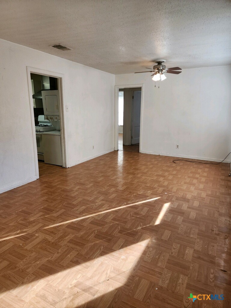 1903 Poage Avenue Property Photo 2