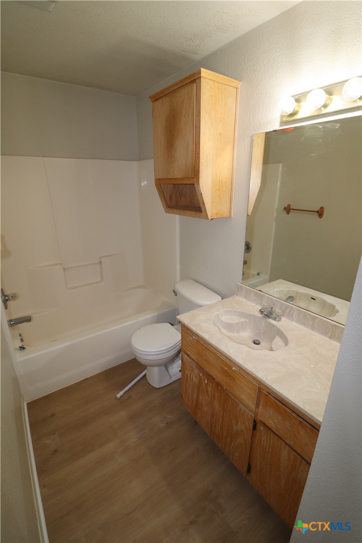 3802 Uvalde Drive A&b Property Photo 14