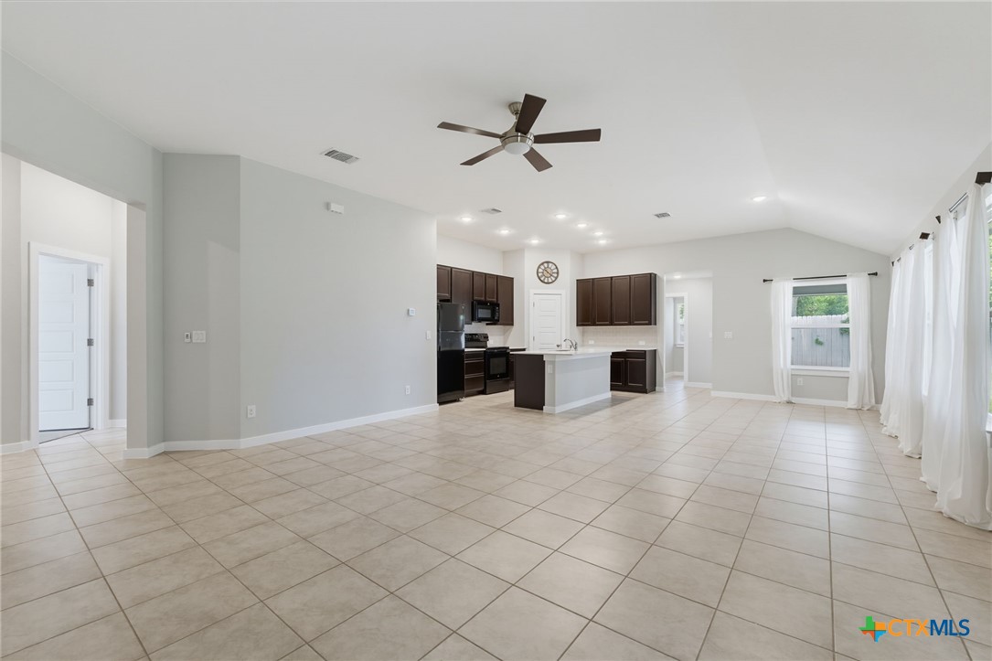 201 Benedict Avenue Property Photo 4