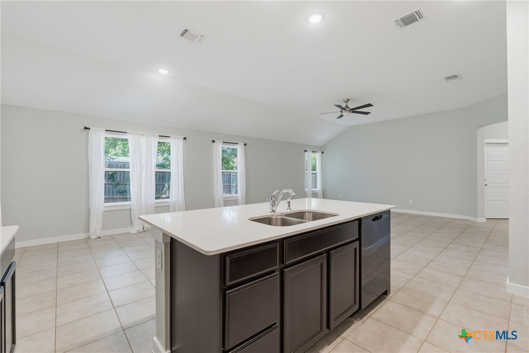 201 Benedict Avenue Property Photo 7