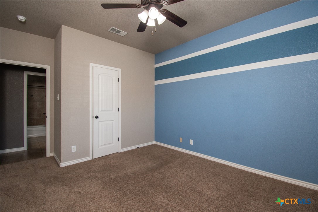 9805 Kaitlyn Drive Property Photo 12