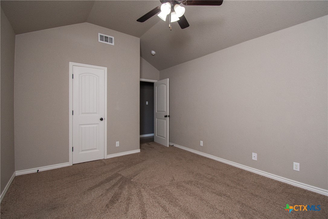 9805 Kaitlyn Drive Property Photo 18
