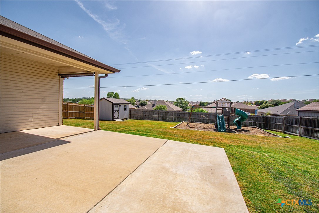9805 Kaitlyn Drive Property Photo 20