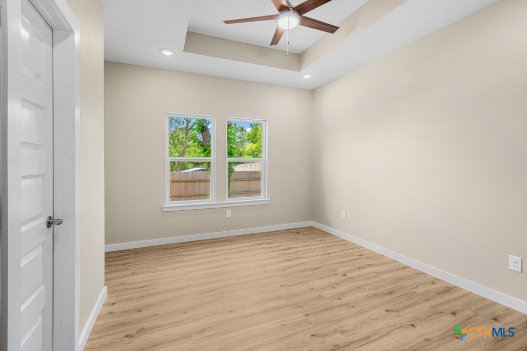 606 Bridge Street Property Photo 11
