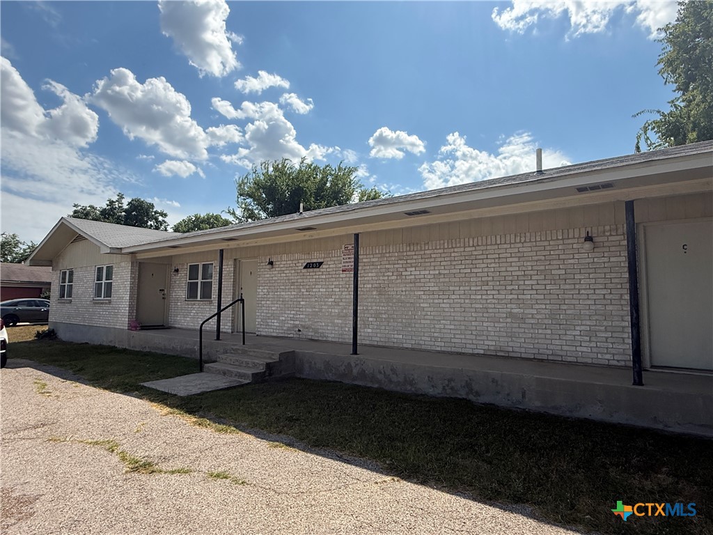 1203 Willow Springs Road