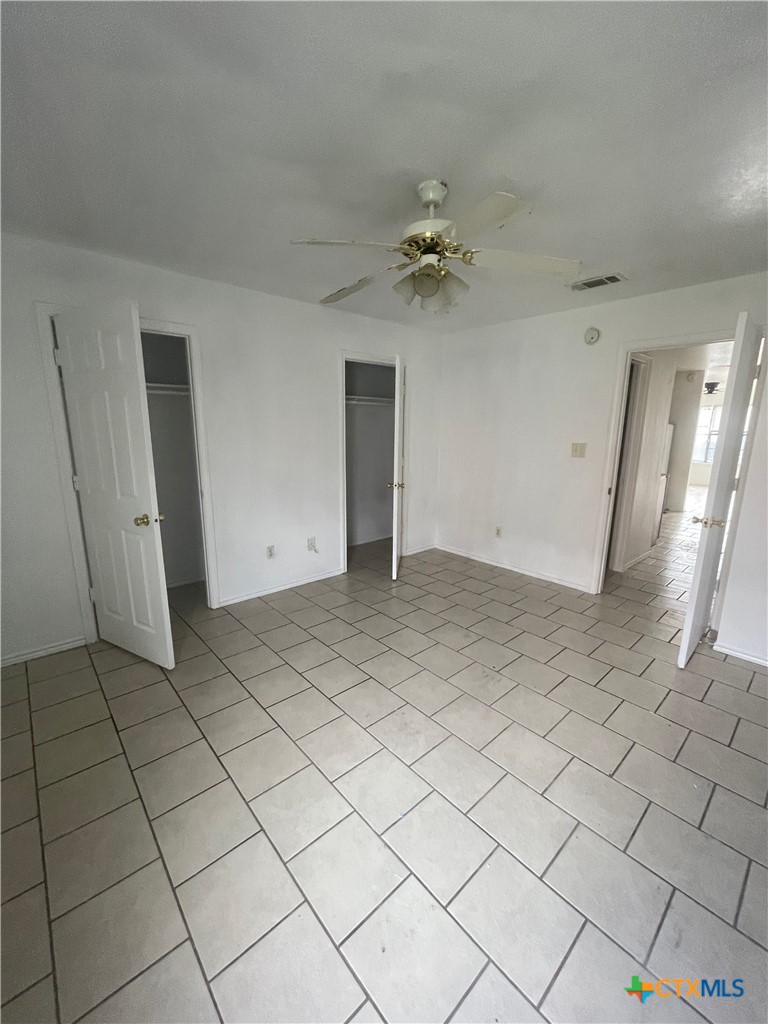 3404 Barcelona Drive D Property Photo 7