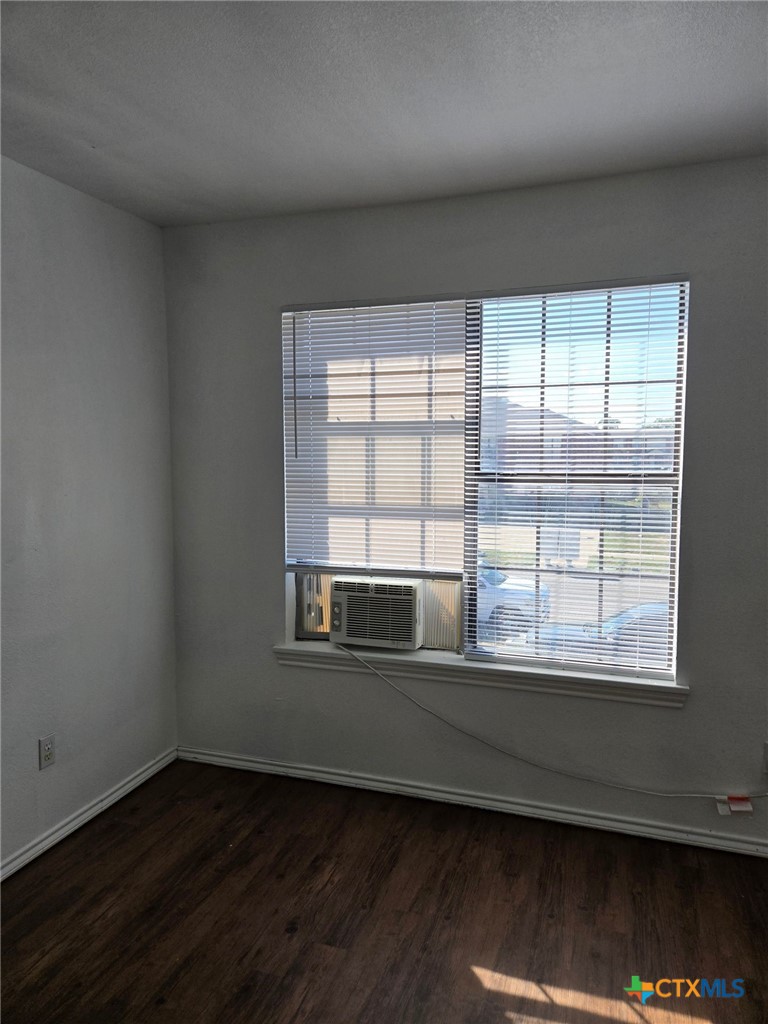 3404 Barcelona Drive D Property Photo 11